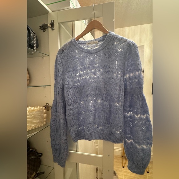 Zara Baby Blue Balloon Sleeve Knit - Picture 2 of 4